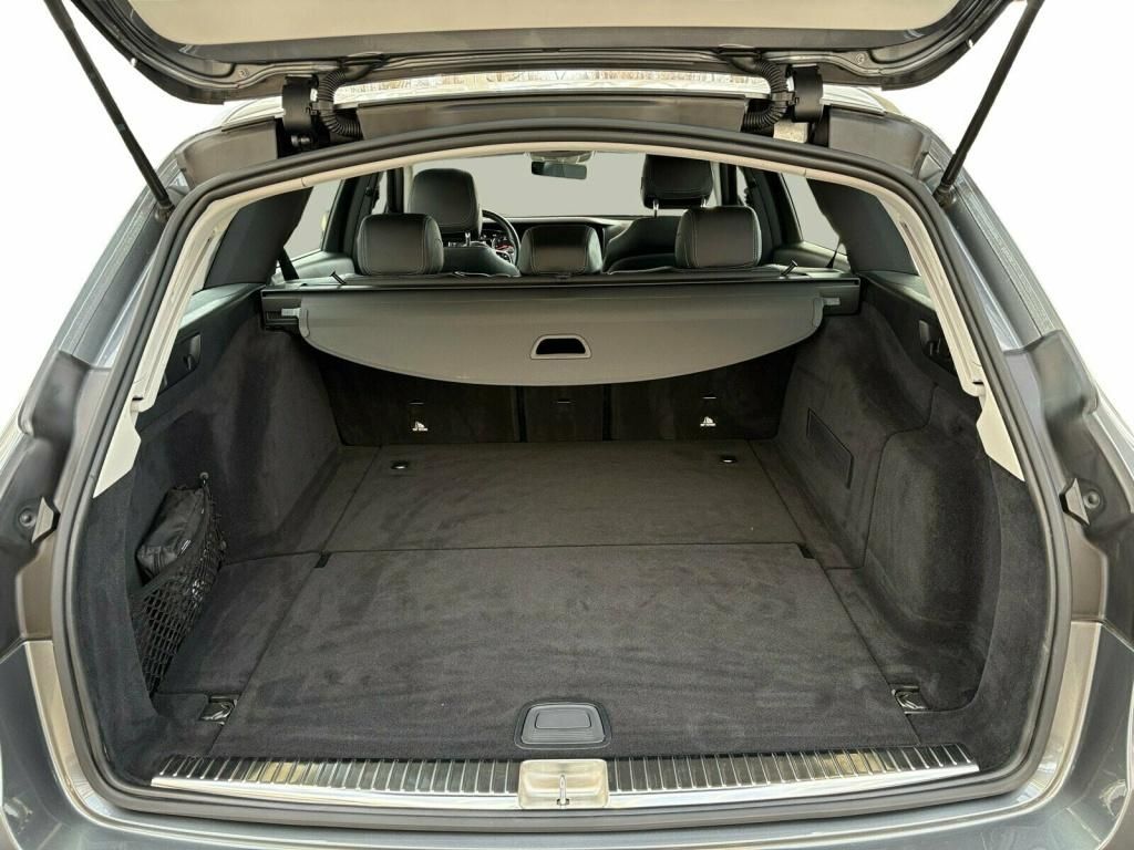 Mercedes-Benz E 400 T d 4M Avantgarde ACC AUT Kam. KlimaA LED foto 11