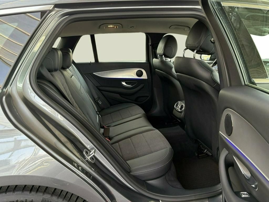 Mercedes-Benz E 400 T d 4M Avantgarde ACC AUT Kam. KlimaA LED foto 13