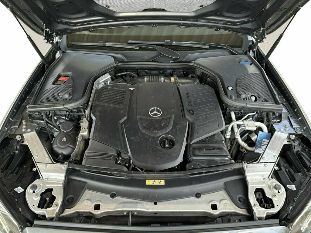 Mercedes-Benz E 400 T d 4M Avantgarde ACC AUT Kam. KlimaA LED foto 10