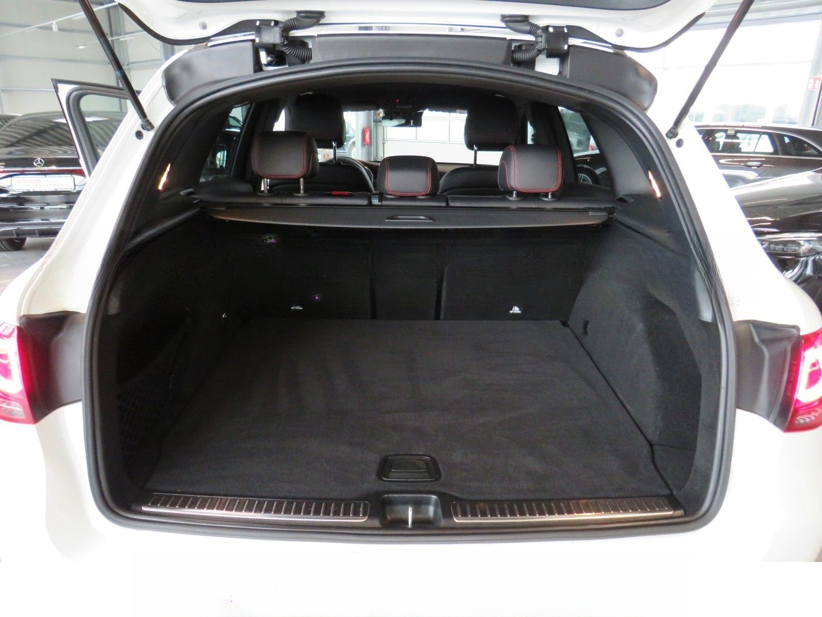 Mercedes-Benz GLC 300 d Night-ED*AHK*LED*360*19Z*Distronic foto 13