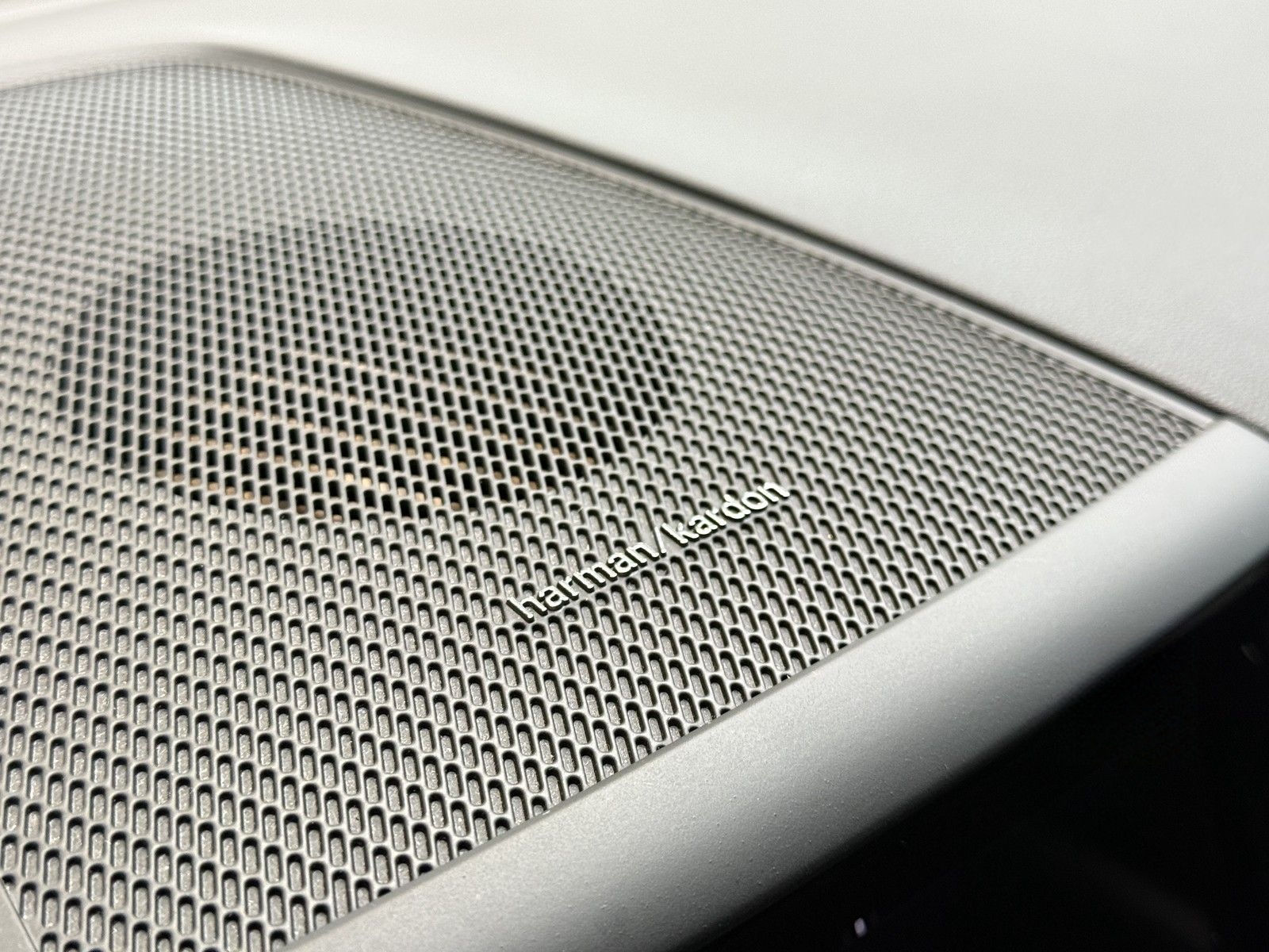 Volvo XC60 Momentum Pro|H&K|KAMERA|NAVI|LK+SHZ|SPUR*|T foto 20