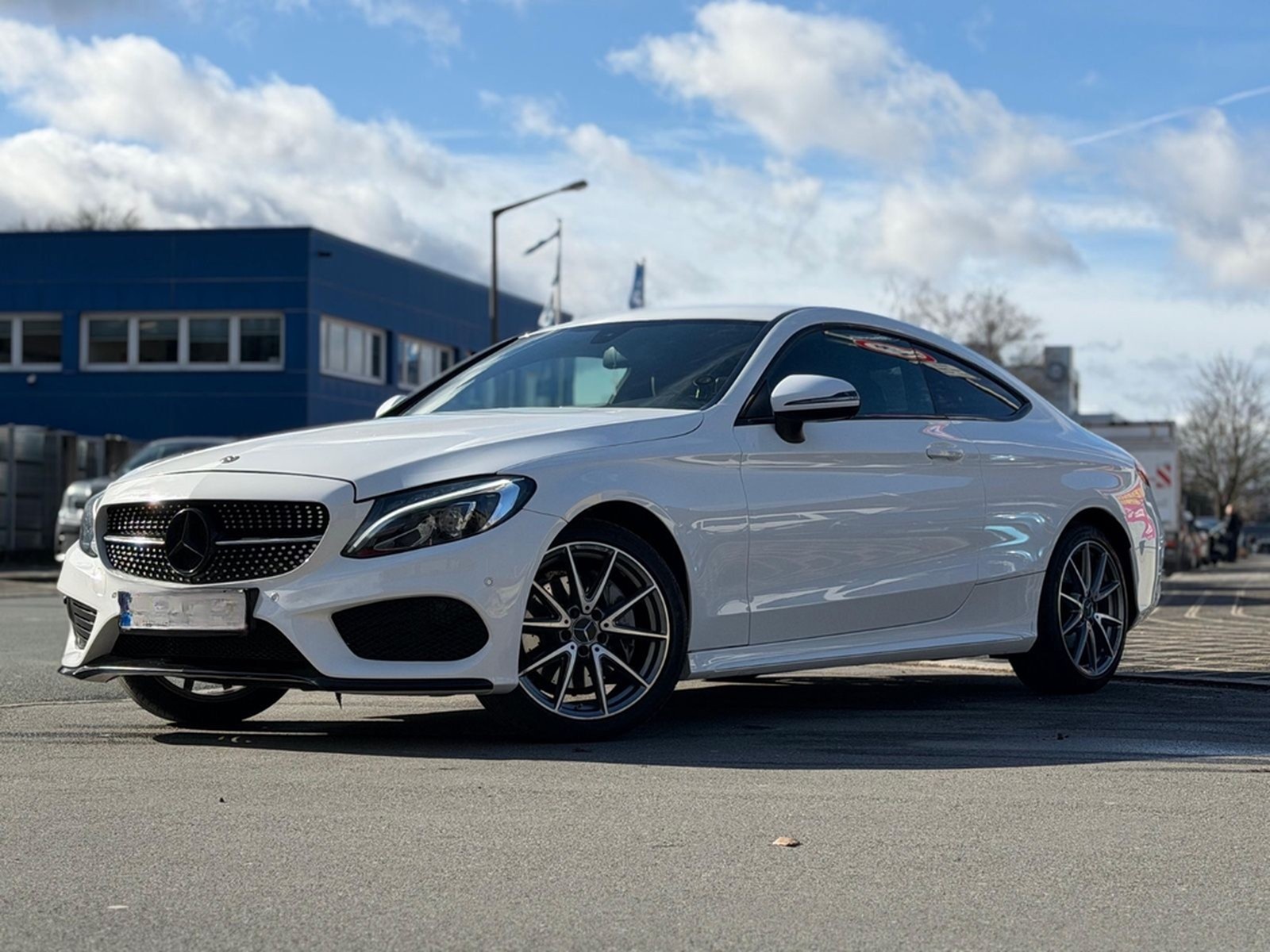 Mercedes-Benz C 180  Coupe Night Edition AMG Line foto 2