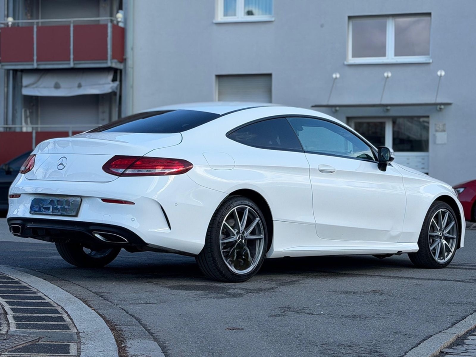 Mercedes-Benz C 180  Coupe Night Edition AMG Line foto 4