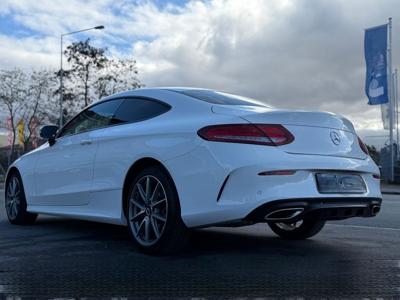 Mercedes-Benz C 180  Coupe Night Edition AMG Line foto 8