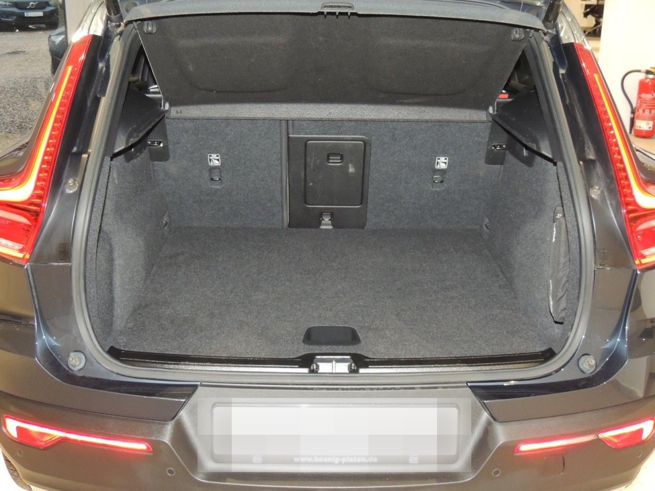 Volvo XC40 T3 2WD Momentum Pro Klima Navi Leder foto 5