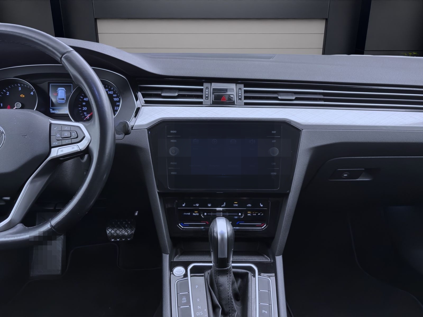 Volkswagen Passat Variant 2.0 TDI DSG BUSINESS NAVI KAMERA foto 14