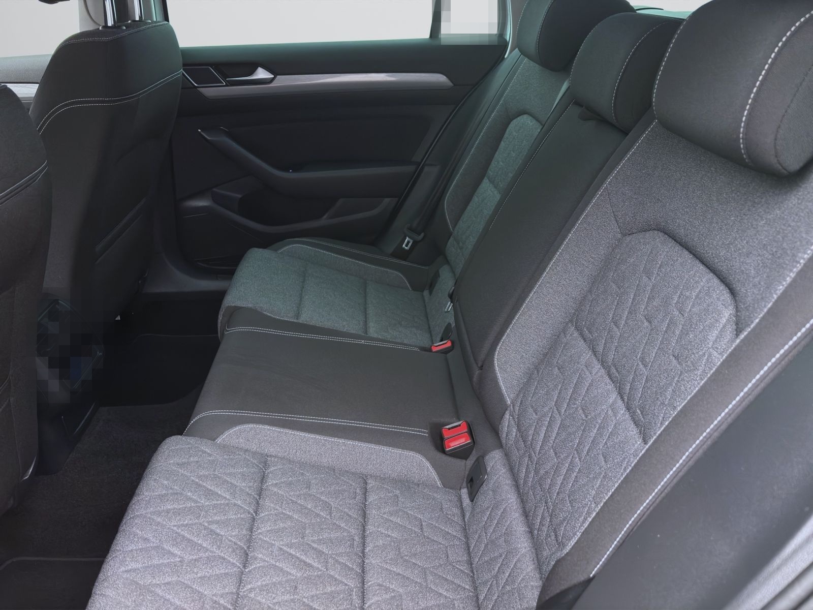 Volkswagen Passat Variant 2.0 TDI DSG BUSINESS NAVI KAMERA foto 15