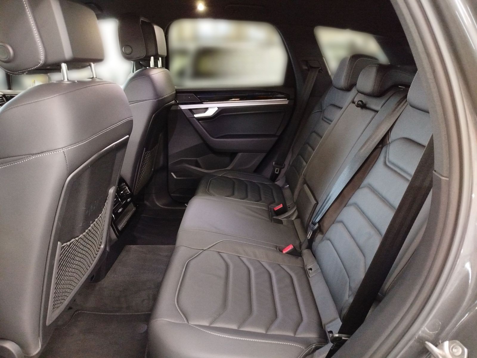 Volkswagen Touareg 3.0 TDI Tiptronic 4-Motion DAB+ Allradle foto 12