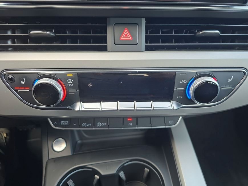 Audi A4 Avant 40 TDI quattro S tronic S line Navi Kam foto 21