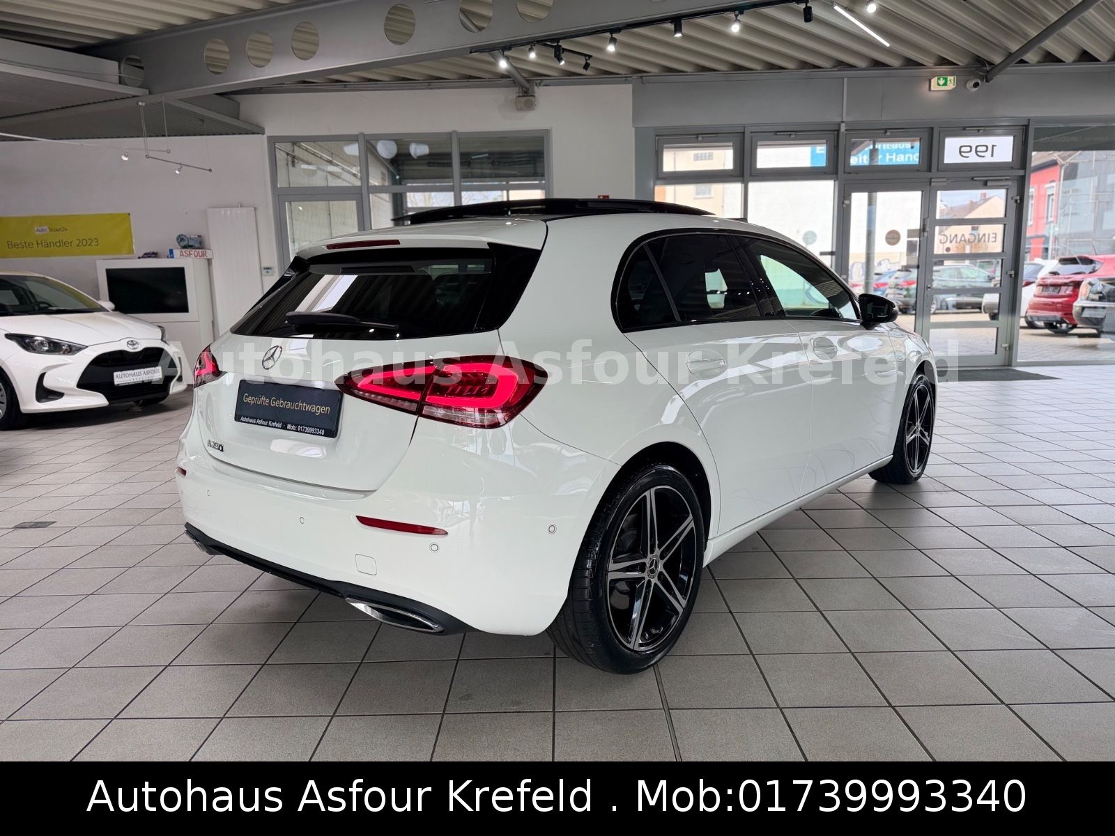 Mercedes-Benz A 250 Night Edition *Panorama*360K*PDC* foto 5