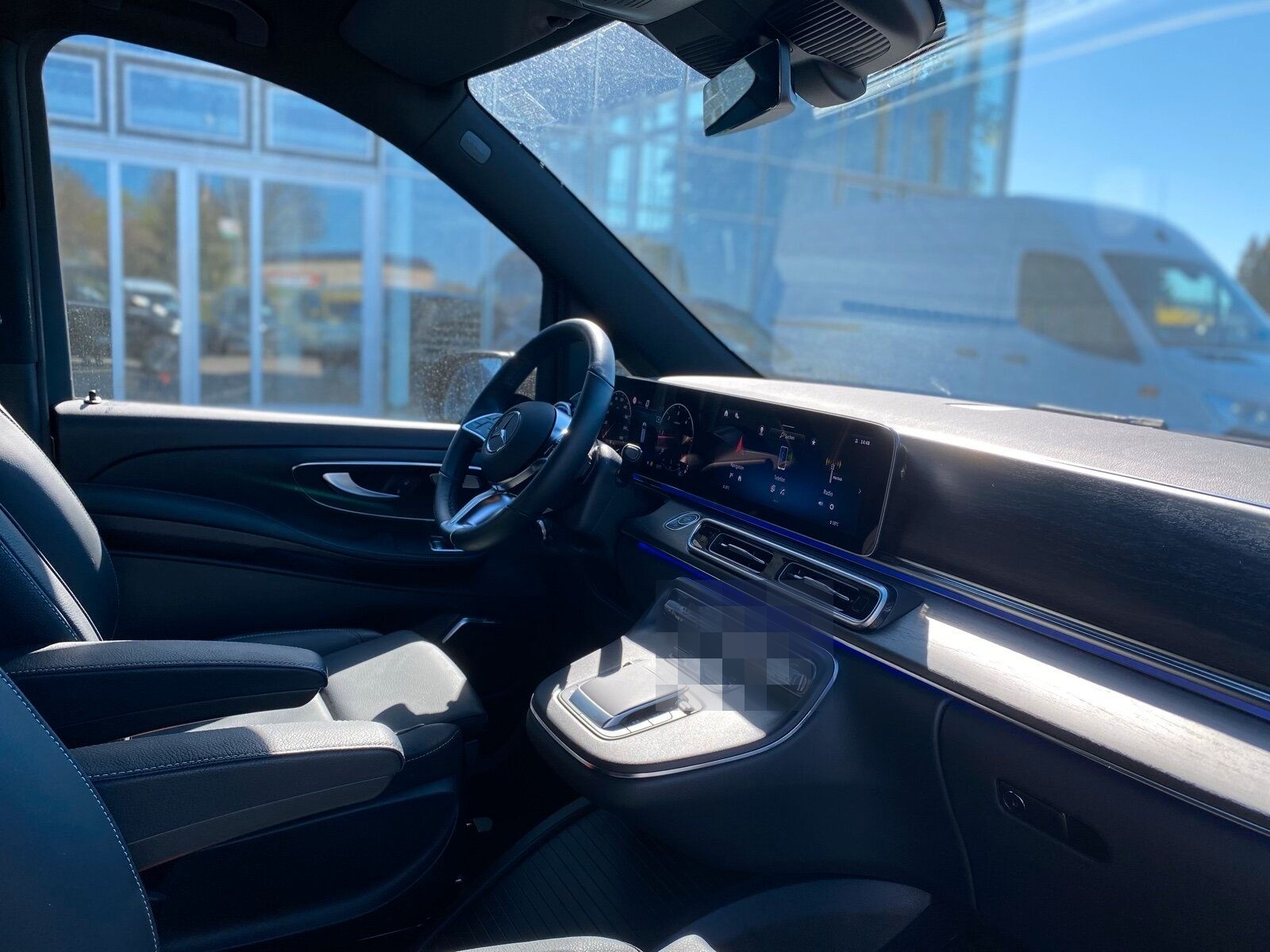 Mercedes-Benz V 300 d AVANTGARDE L AHZV+STANDHZG+DISTR+360+LED foto 21