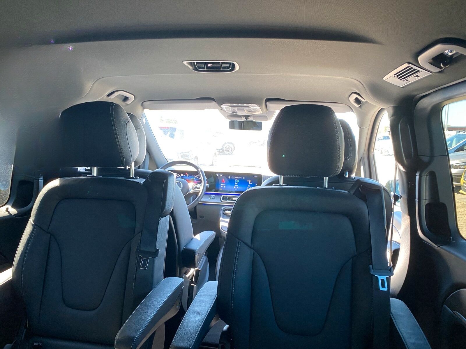 Mercedes-Benz V 300 d AVANTGARDE L AHZV+STANDHZG+DISTR+360+LED foto 9