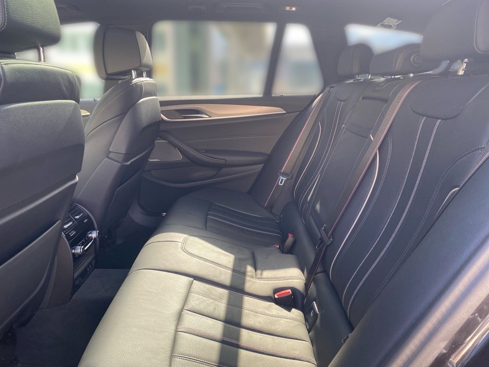 BMW 530e xDrive Touring M Sport Pro HUD Pano DA Prof foto 11