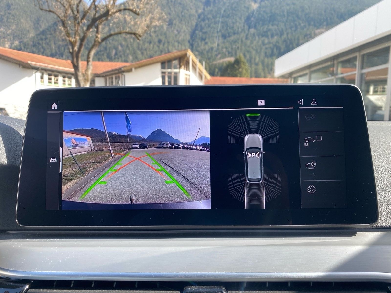 BMW 530e xDrive Touring M Sport Pro HUD Pano DA Prof foto 17