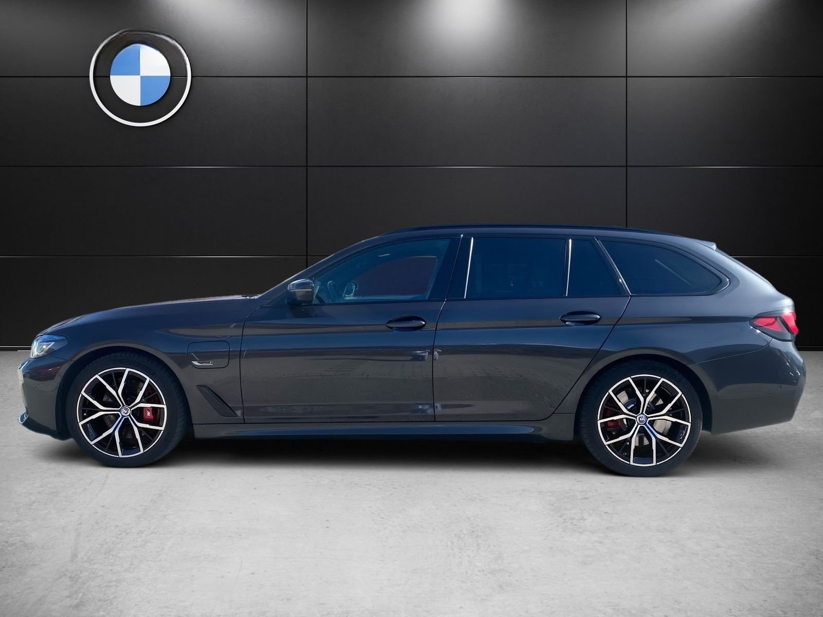 BMW 530e xDrive Touring M Sport Pro HUD Pano DA Prof foto 6