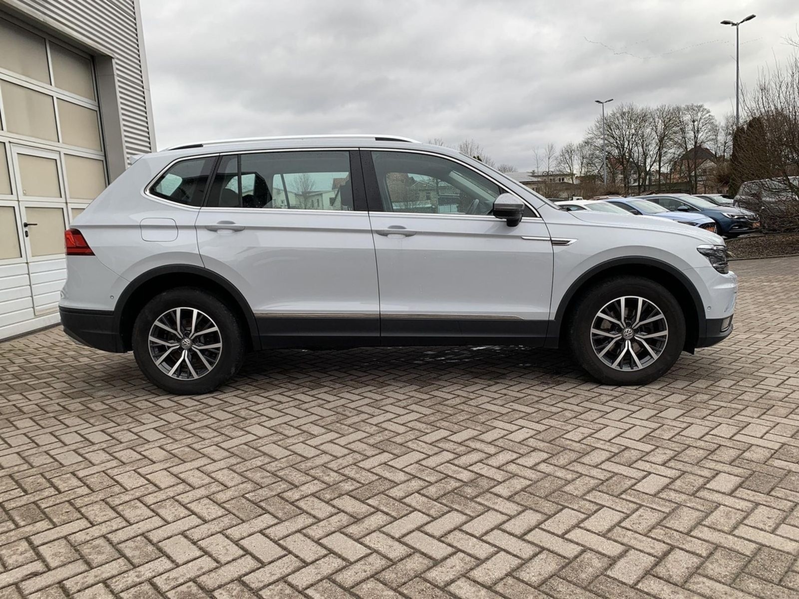 Volkswagen Tiguan Allspace 1.5TSI AHK+Navi+LED+Kamera+ACC foto 4
