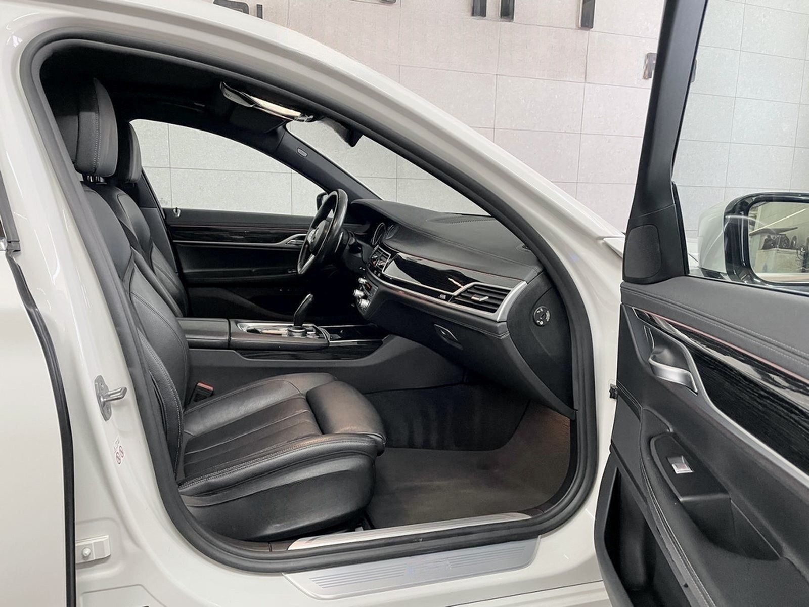 BMW 740i M Sportpaket 1.Hand+eSHD+Massage+Gestik foto 13