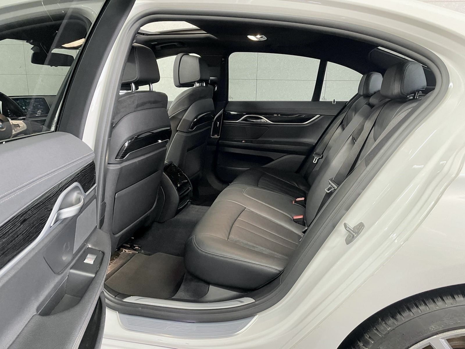 BMW 740i M Sportpaket 1.Hand+eSHD+Massage+Gestik foto 15