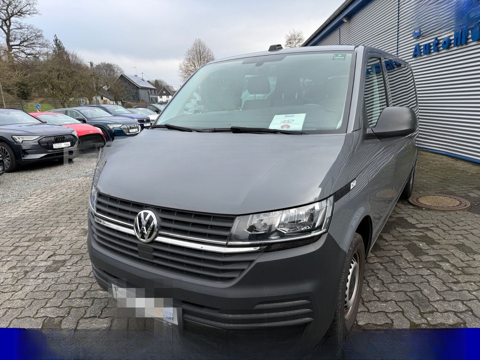 Volkswagen T6.1 Bus 2,0 Diesel L 2, 9 Sitzer, Automatik foto 2