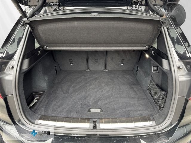 BMW X1 18iA sDrive xLine Navi LED H/K Pano.Alarm foto 14