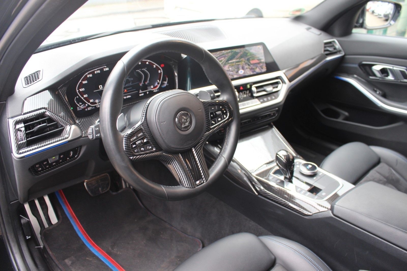 BMW 330 d Kombi M-Paket/Laser/Kamera/Abst.Temp/S.Ass foto 16