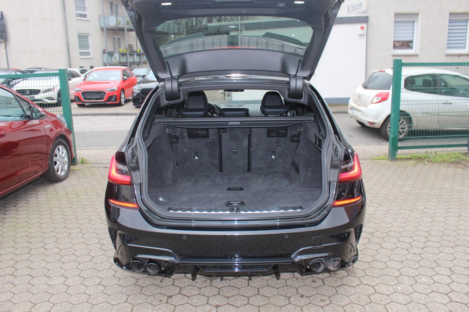 BMW 330 d Kombi M-Paket/Laser/Kamera/Abst.Temp/S.Ass foto 10