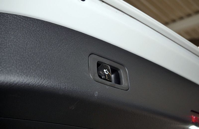 Mercedes-Benz GLC 300 de 4M , AVANTGARDE MEMO AHK KAMERA PANO foto 13