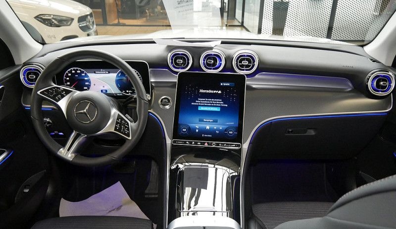 Mercedes-Benz GLC 300 de 4M , AVANTGARDE MEMO AHK KAMERA PANO foto 9
