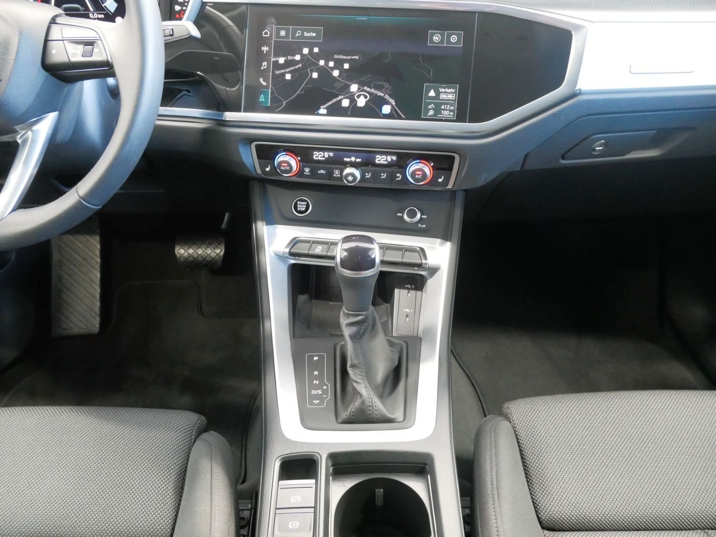 Audi Q3 35 TFSI S tro. advanced LED AHK virt. Cock. foto 12