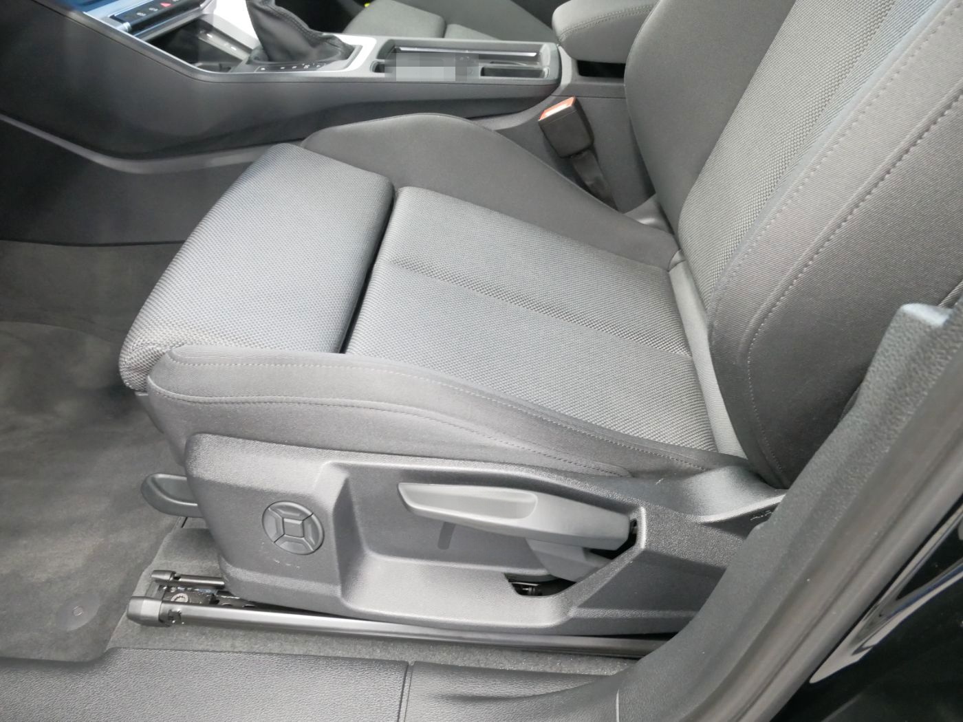 Audi Q3 35 TFSI S tro. advanced LED AHK virt. Cock. foto 16