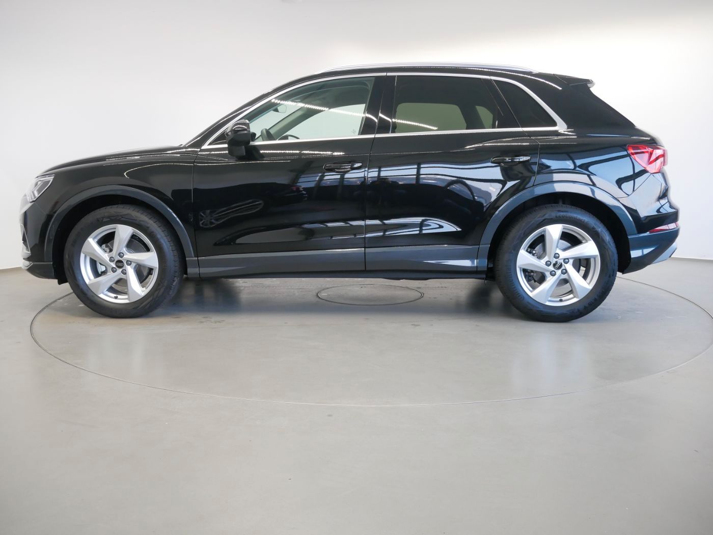 Audi Q3 35 TFSI S tro. advanced LED AHK virt. Cock. foto 4