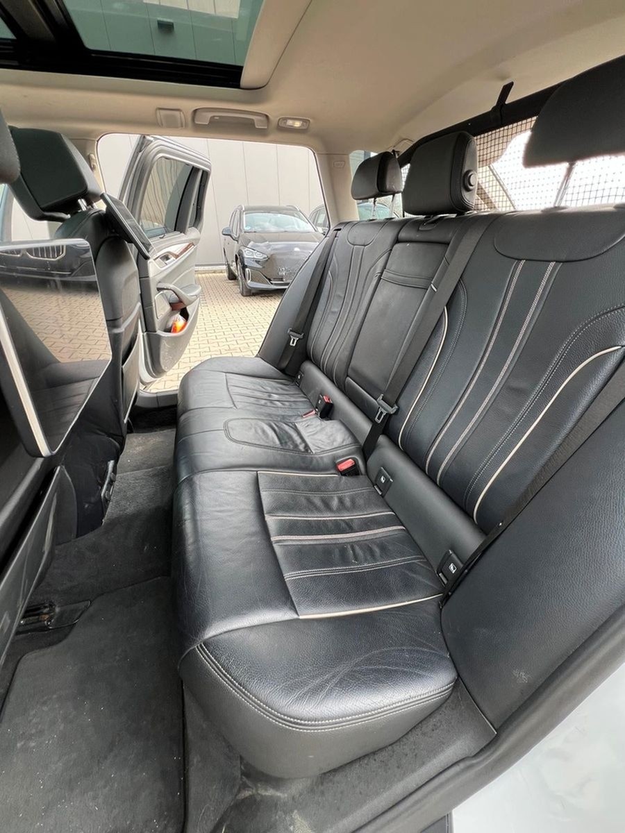 BMW 540xi Touring Luxury Line ACC AHK H&K Pano StHz foto 15