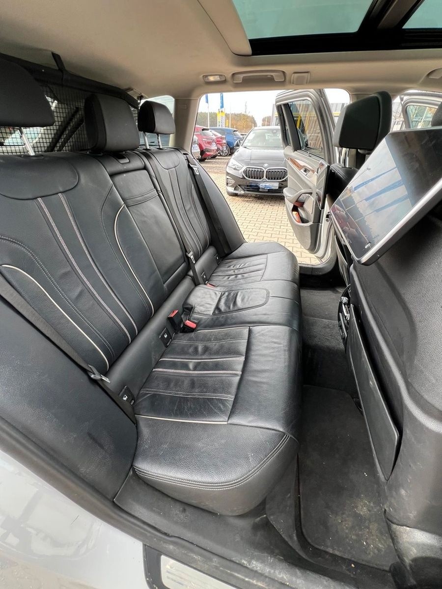 BMW 540xi Touring Luxury Line ACC AHK H&K Pano StHz foto 20