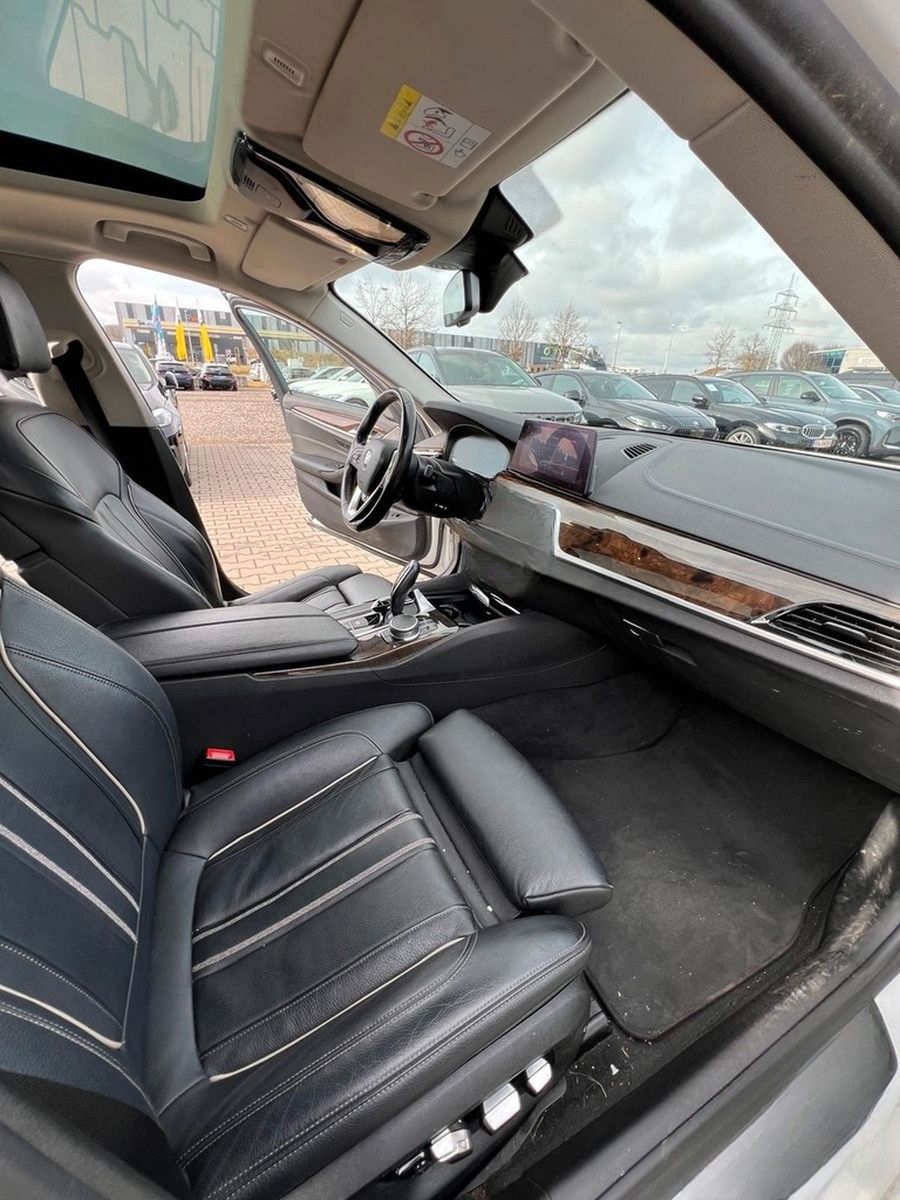 BMW 540xi Touring Luxury Line ACC AHK H&K Pano StHz foto 21