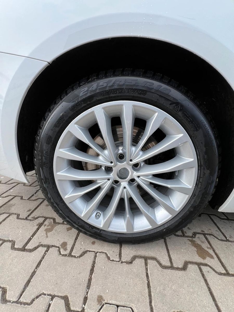 BMW 540xi Touring Luxury Line ACC AHK H&K Pano StHz foto 23