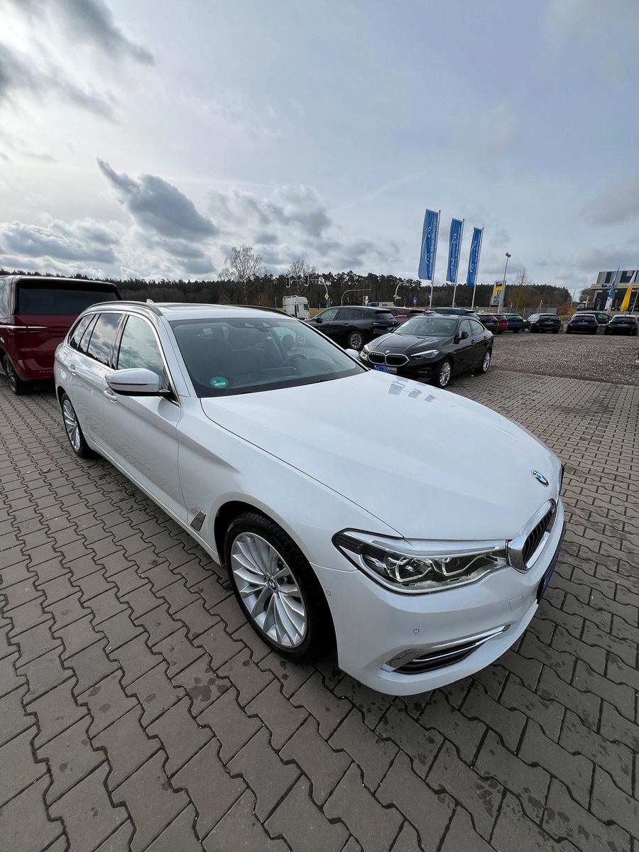 BMW 540xi Touring Luxury Line ACC AHK H&K Pano StHz foto 8