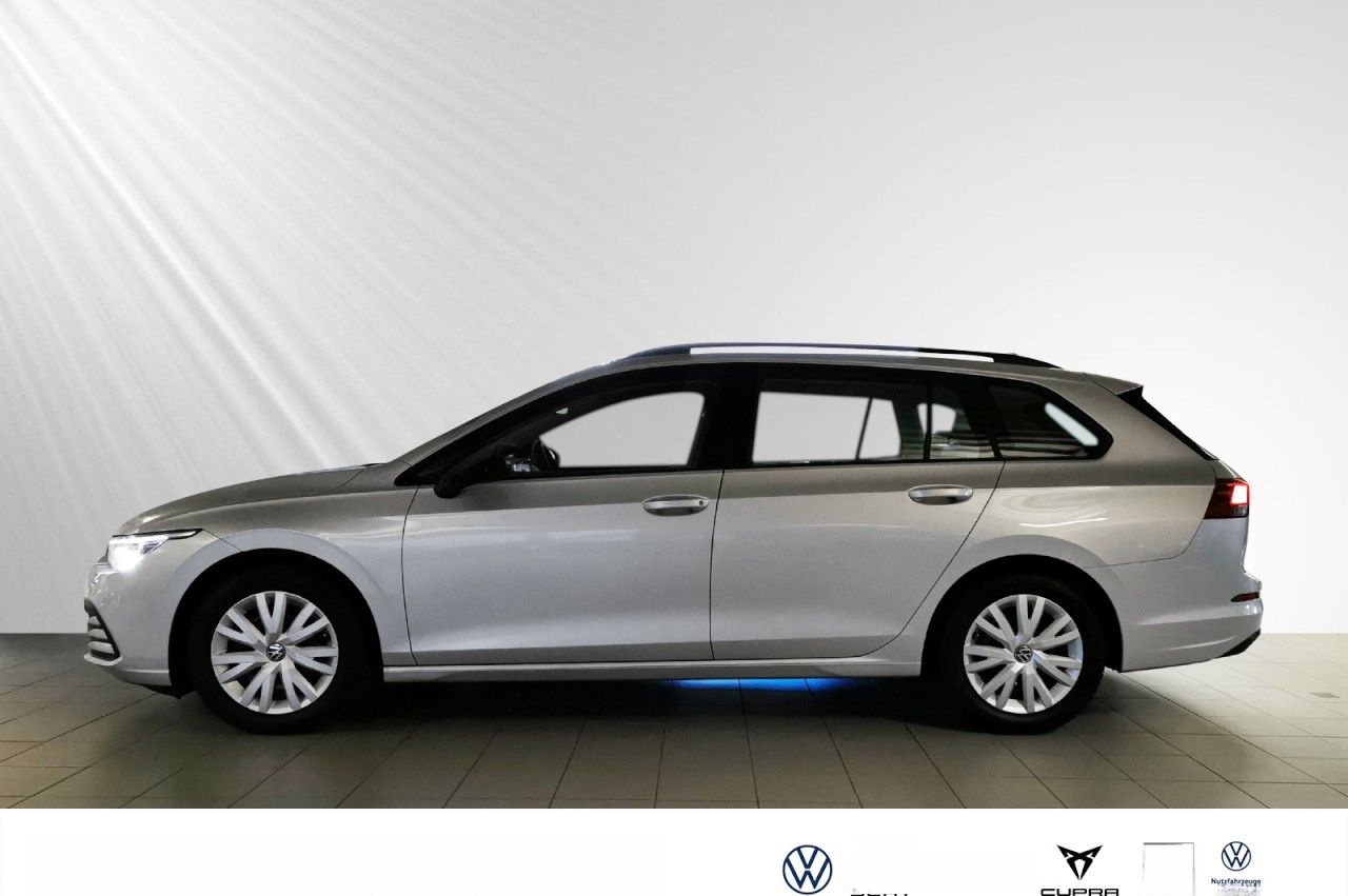 Volkswagen Golf VIII Variant Life 1.5 eTSI OPF DSG Klima foto 3