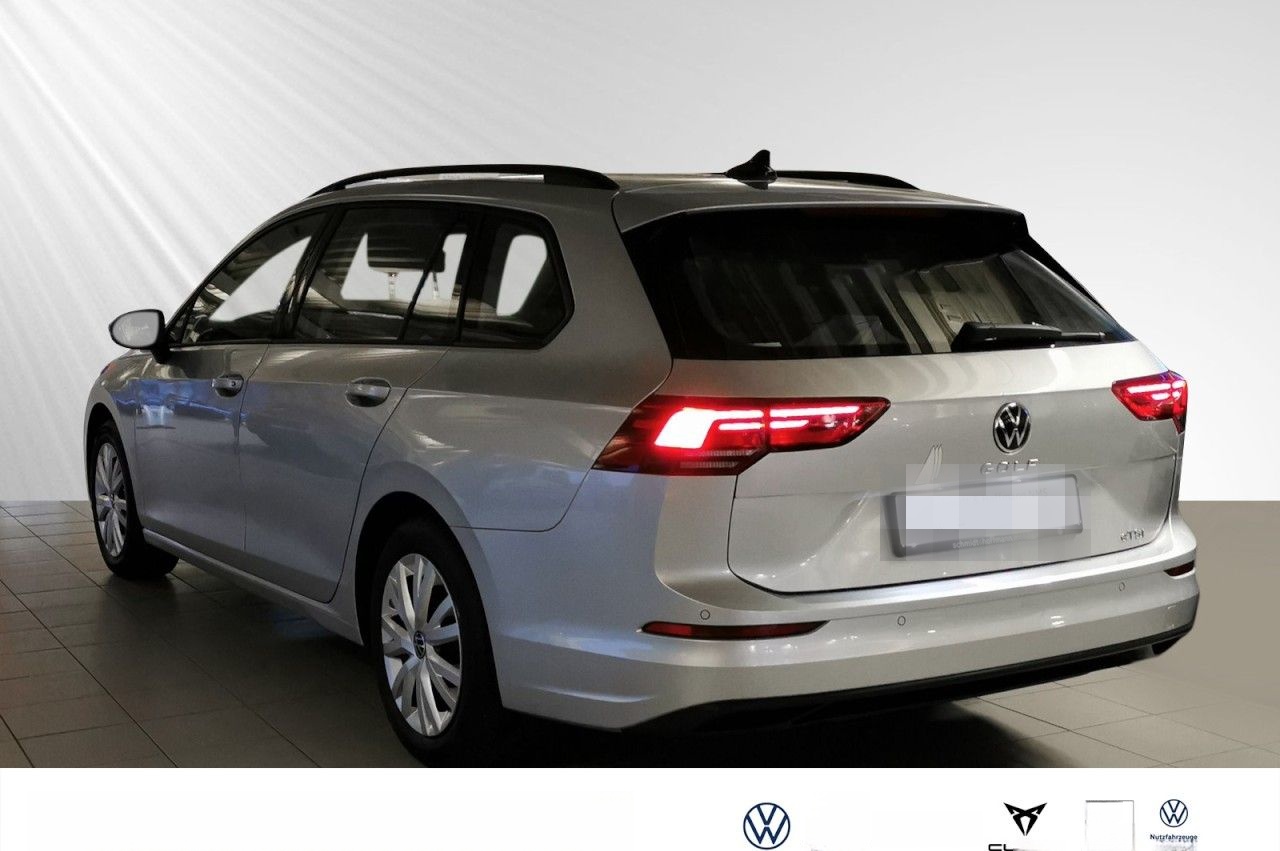 Volkswagen Golf VIII Variant Life 1.5 eTSI OPF DSG Klima foto 4