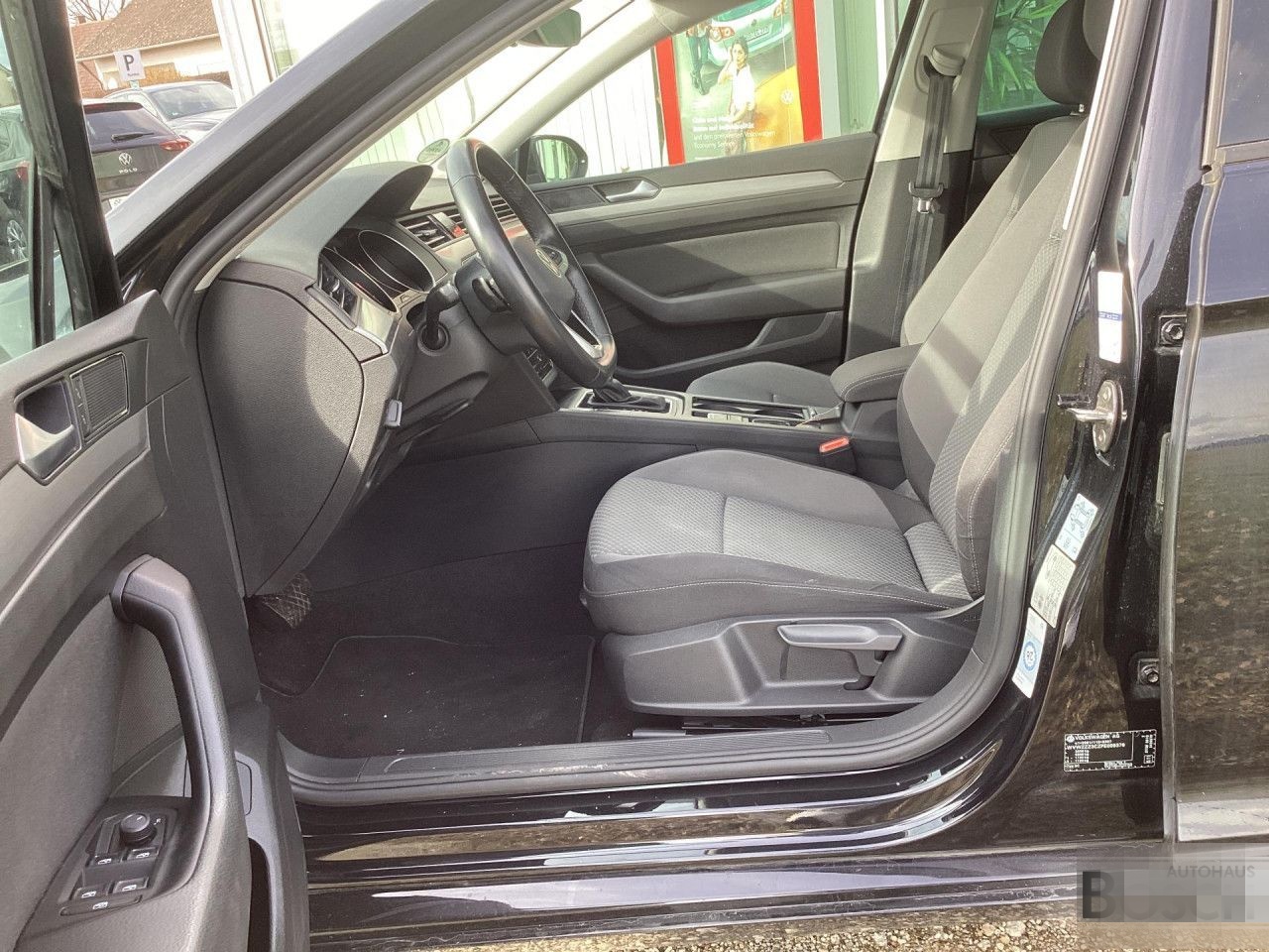 Volkswagen Passat Variant 2.0 TDI DSG Conceptline Navi RFK foto 19