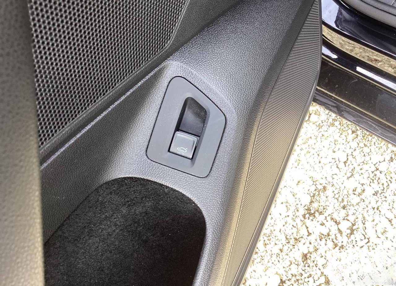 Volkswagen Passat Variant 2.0 TDI DSG Conceptline Navi RFK foto 21