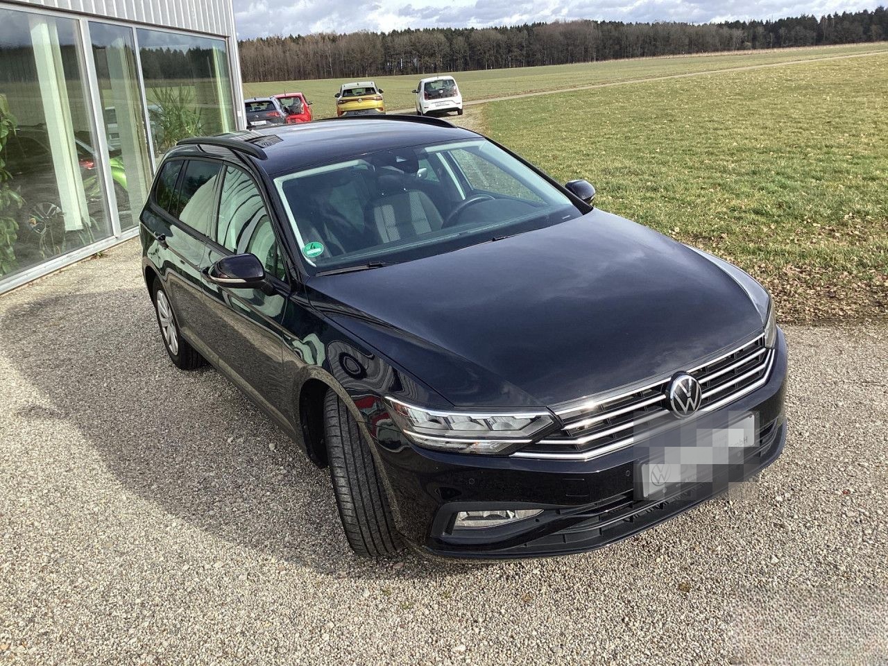 Volkswagen Passat Variant 2.0 TDI DSG Conceptline Navi RFK foto 5