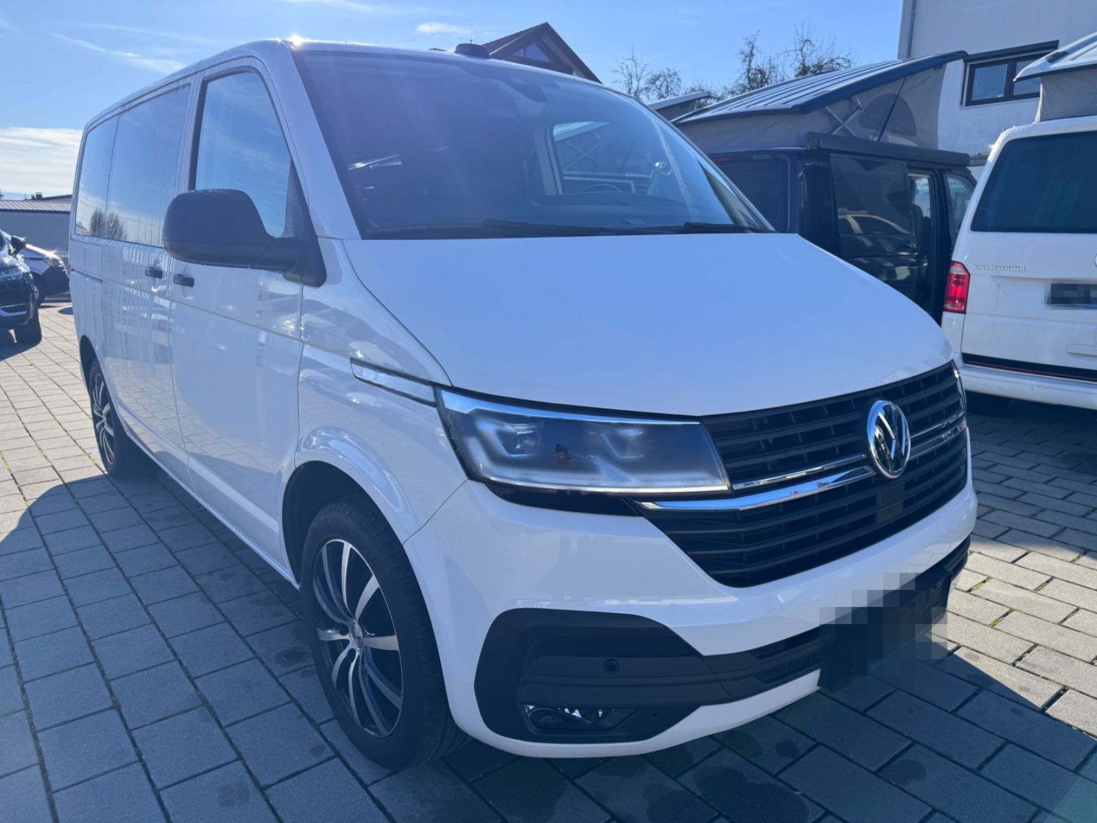 Volkswagen T6.1 Multivan DSG/LED/ACC/LUFT-STANDHEIZUNG foto 2