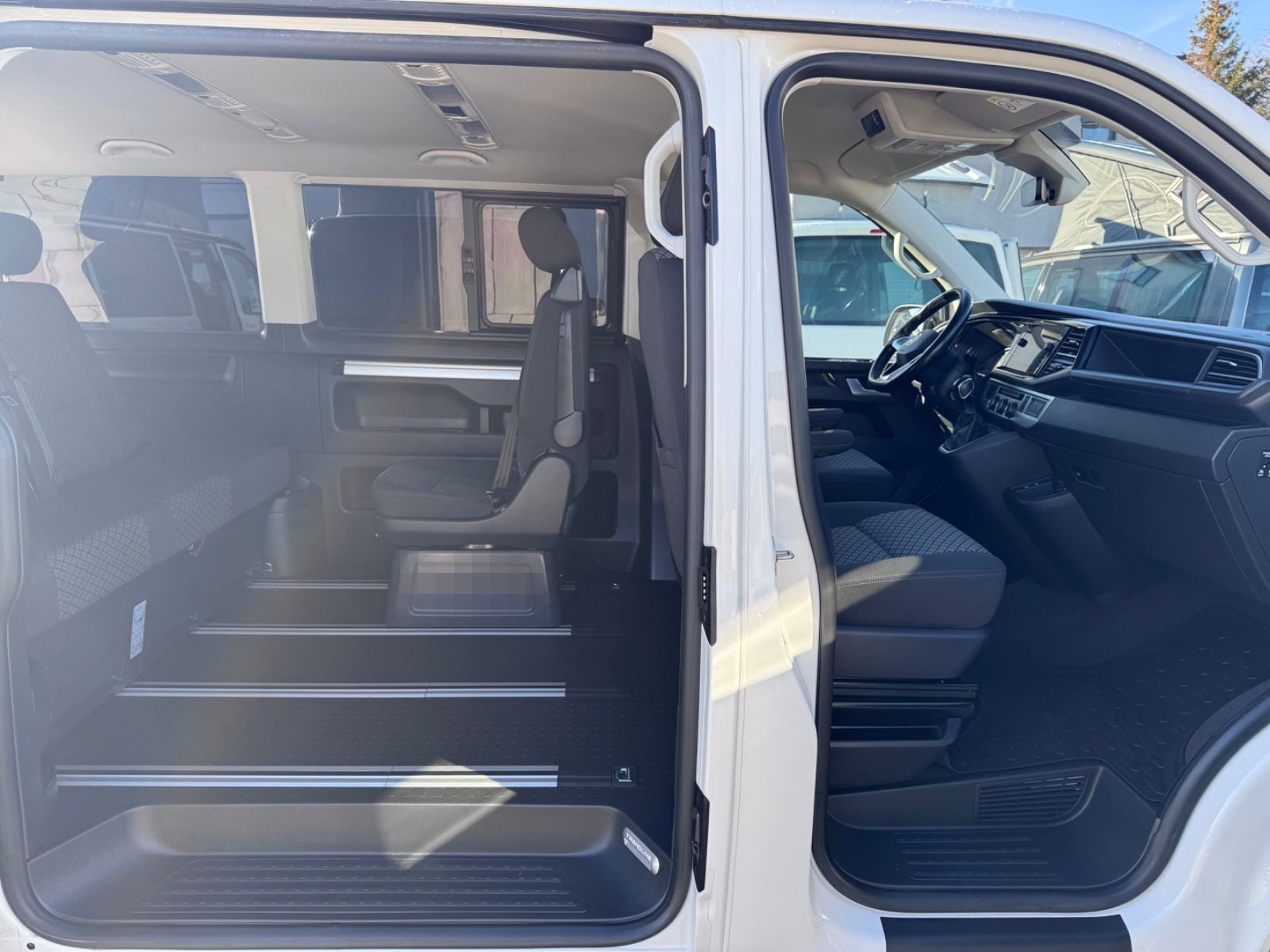 Volkswagen T6.1 Multivan DSG/LED/ACC/LUFT-STANDHEIZUNG foto 21