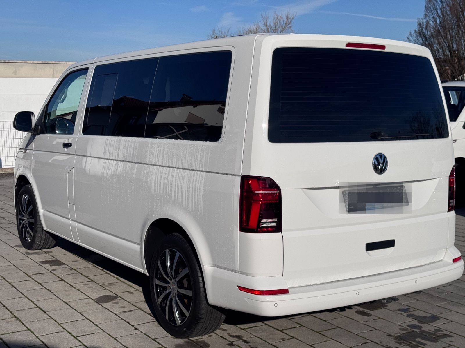 Volkswagen T6.1 Multivan DSG/LED/ACC/LUFT-STANDHEIZUNG foto 4