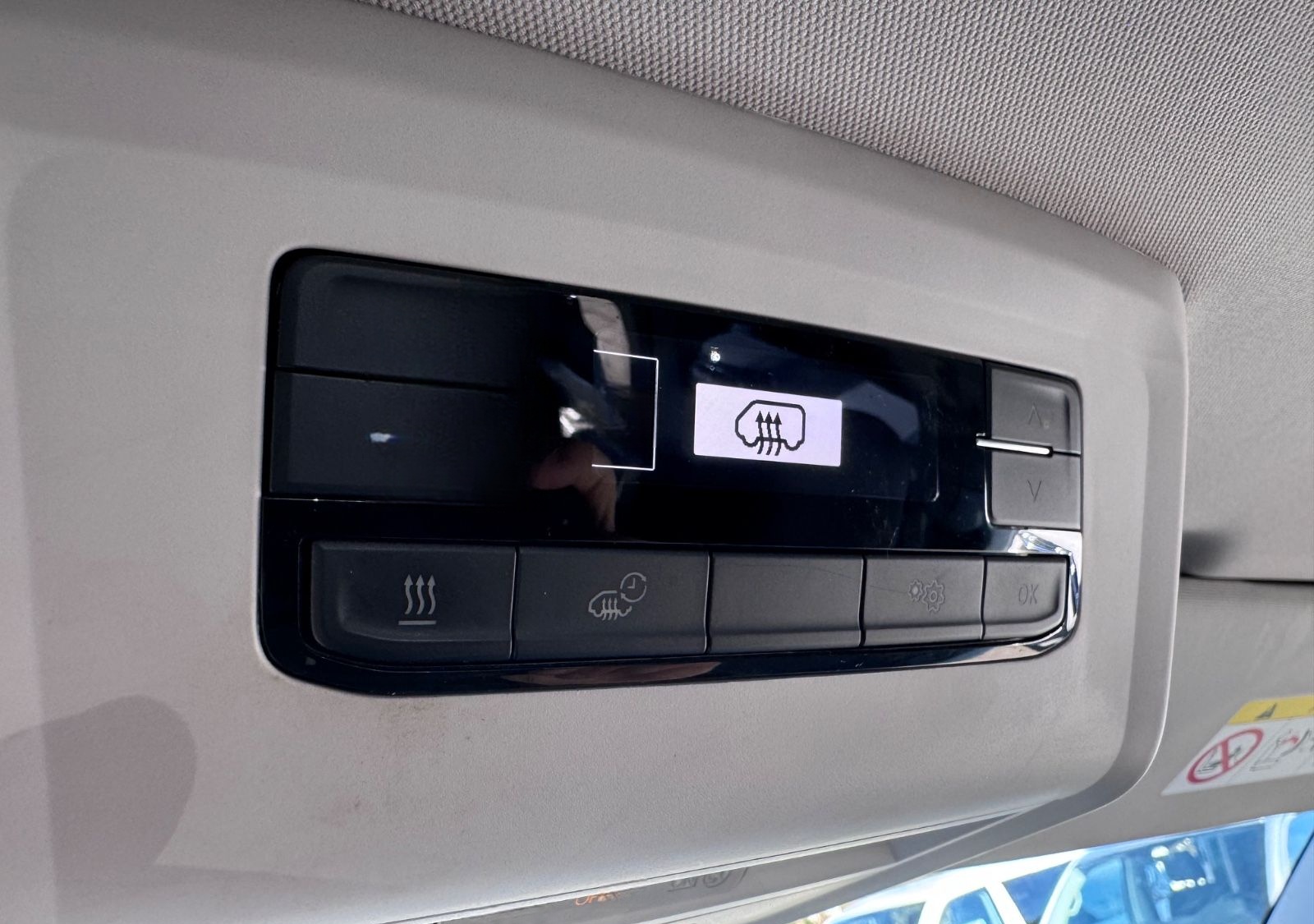Volkswagen T6.1 Multivan DSG/LED/ACC/LUFT-STANDHEIZUNG foto 10