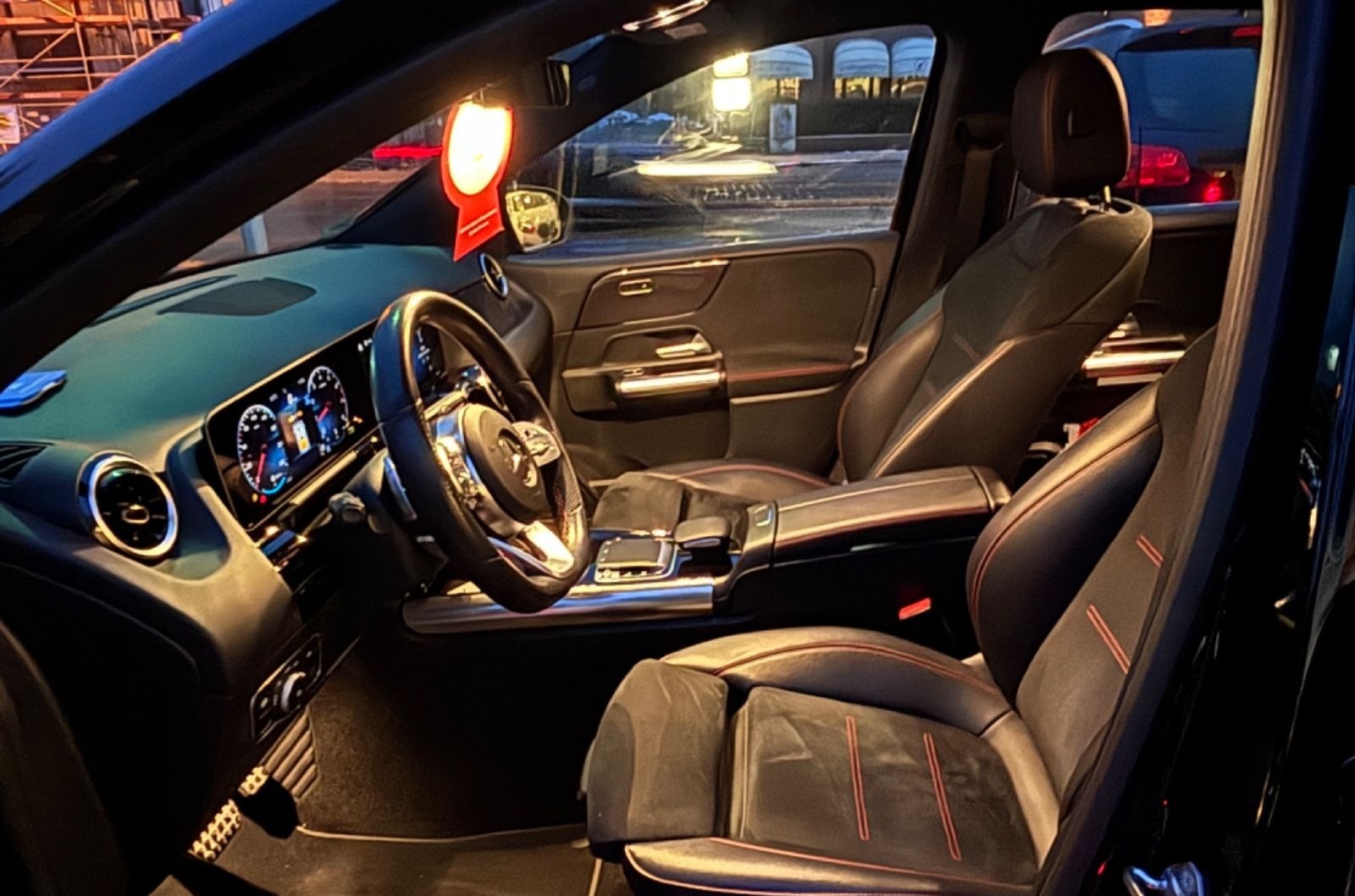 Mercedes-Benz B 180 AMG Line Navi  Rentner Fahrzeug foto 10