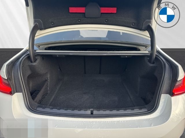 BMW 320 dA xDrive Lim. LC Prof Ad.LED AHK Sportsitz foto 14