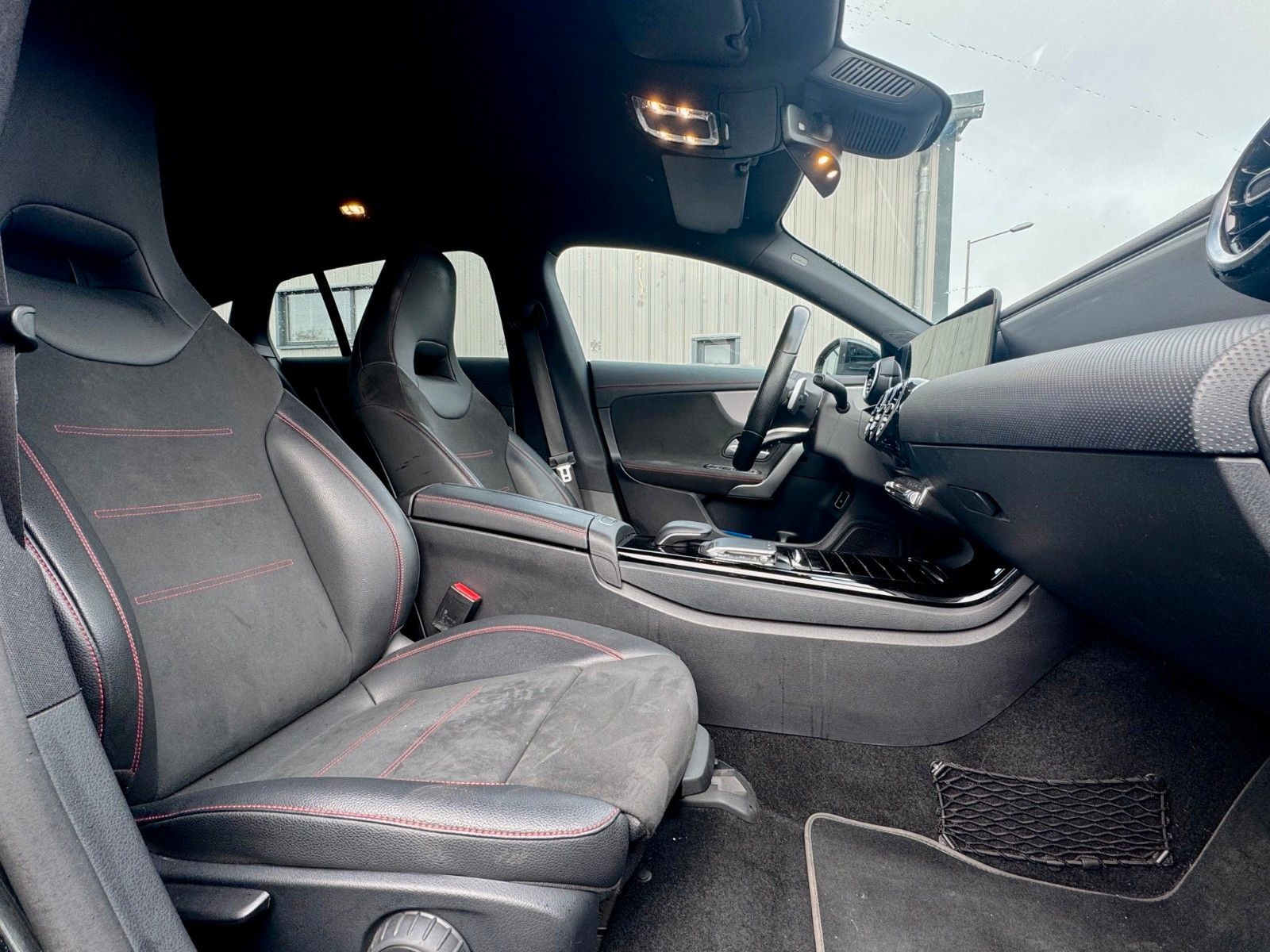 Mercedes-Benz CLA 180 d Shooting Brake *AMG-Line* foto 8