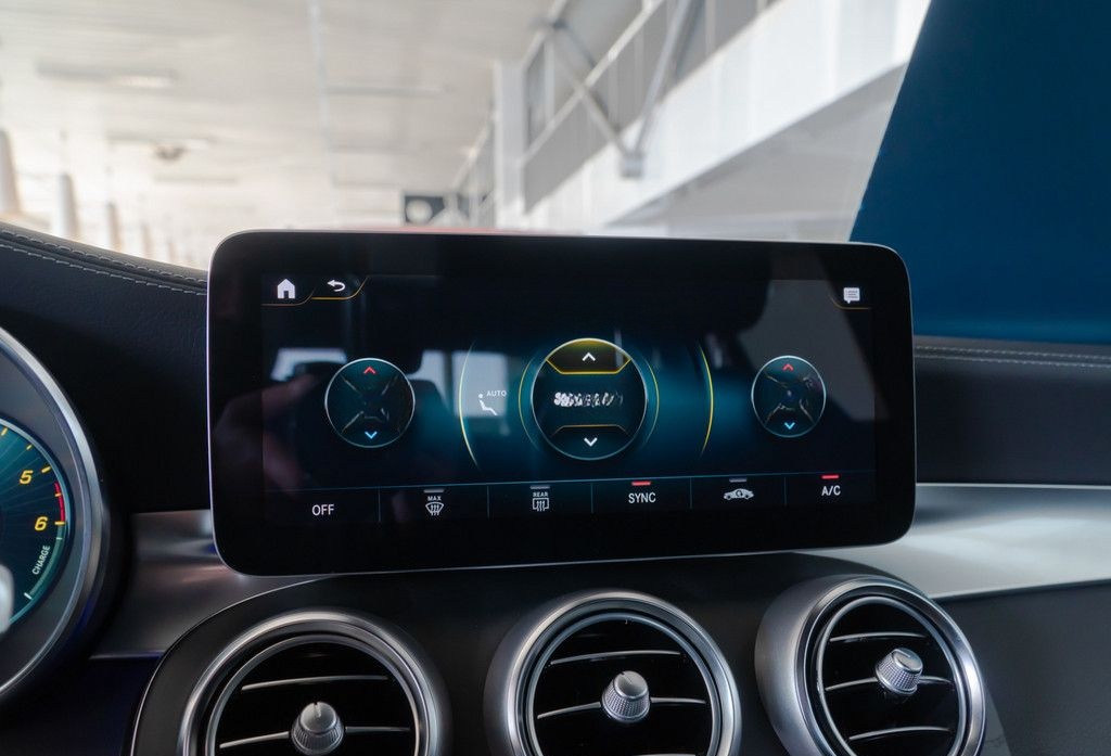 Mercedes-Benz GLC 300 de 4M AMG Sport Distr. LED Navi Kamera S foto 16