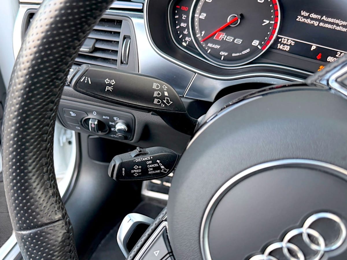 Audi RS6 4.0 TFSI/PANO/B&O/ALCANTARA/HEAD UP/ACC/360° foto 21